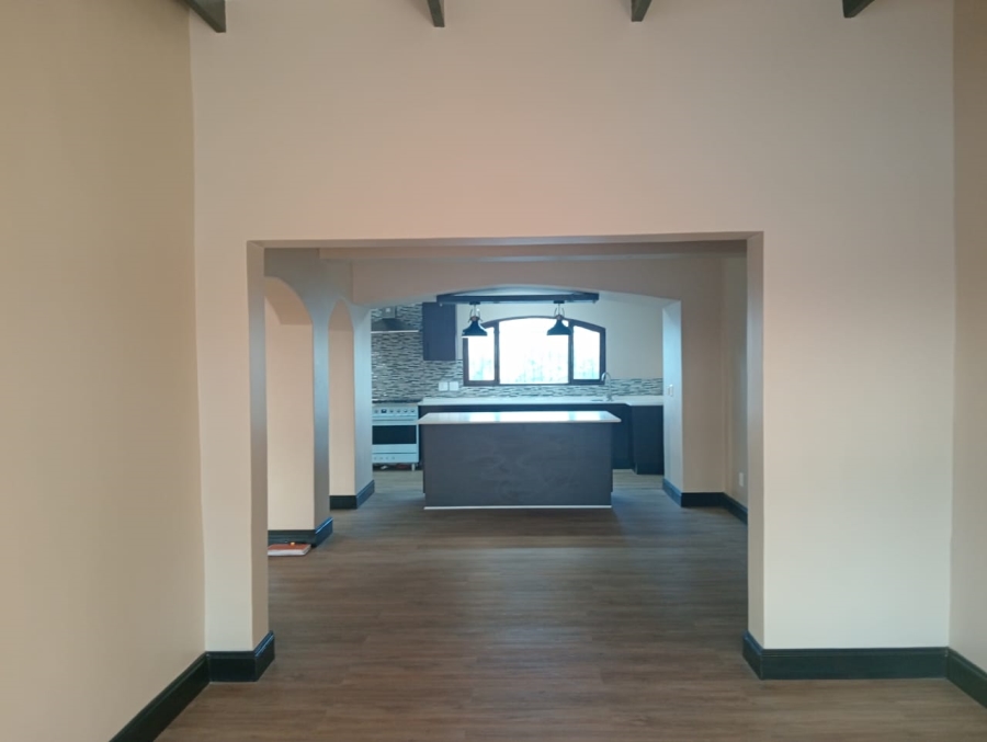 5 Bedroom Property for Sale in Paradise Beach Eastern Cape